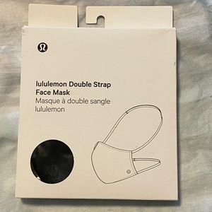 Lululemon face mask in black - BNWT!